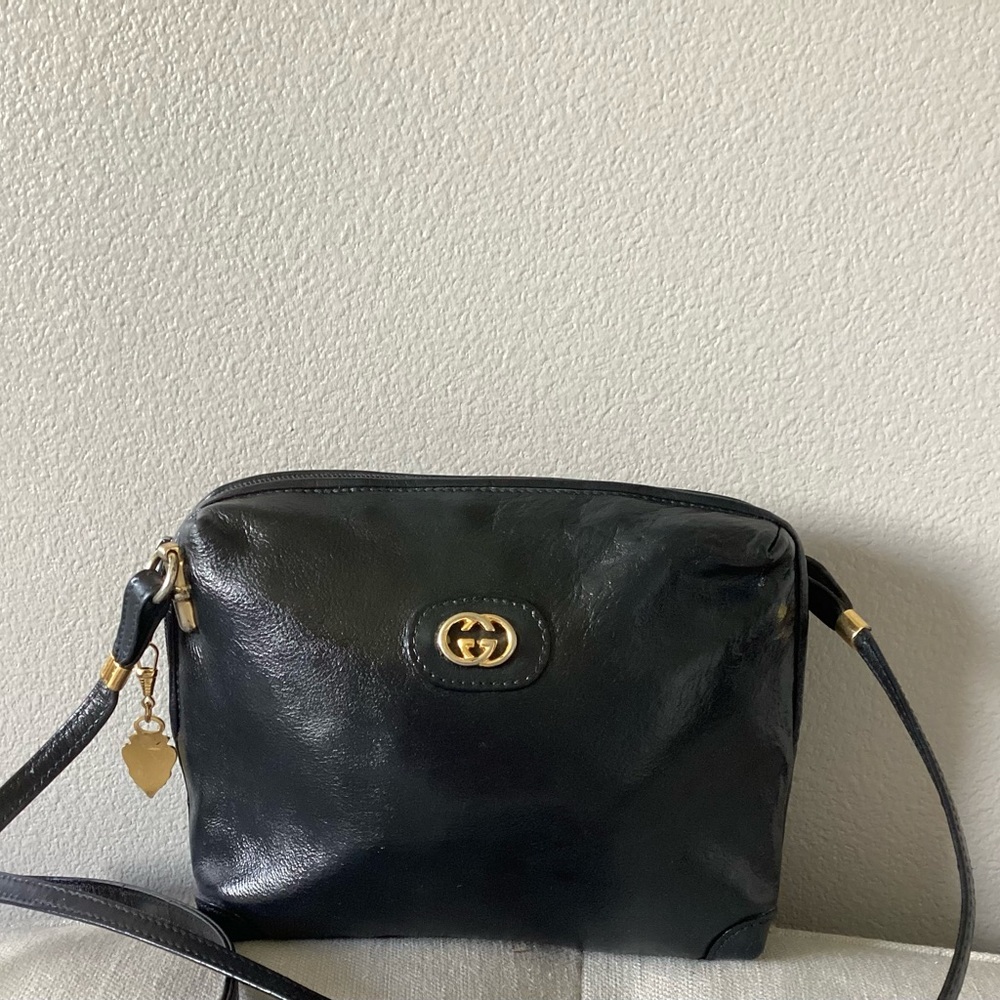 GUCCI GG Logo Shoulder Bag Leather Navy Blue Gold-Plated Made In Italy 65ML081